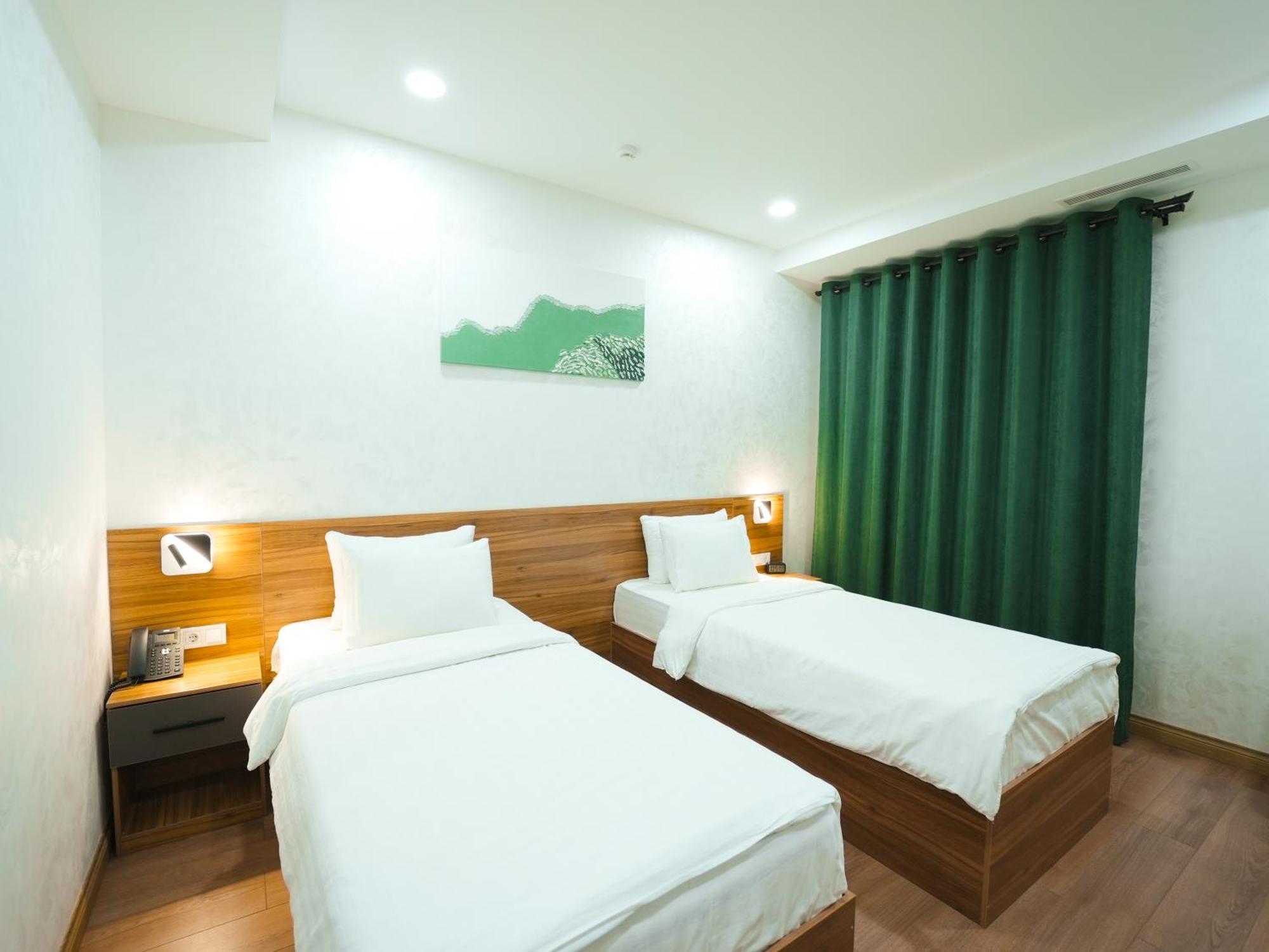 Avant Express Hotel Pool&Spa タシュケント エクステリア 写真