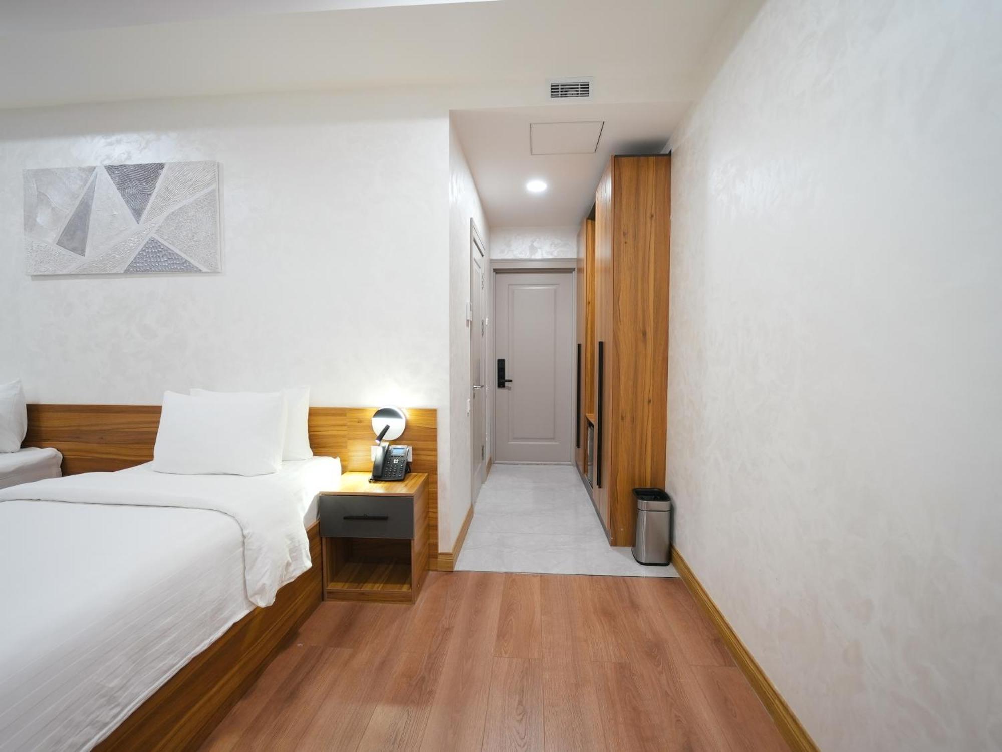 Avant Express Hotel Pool&Spa タシュケント エクステリア 写真